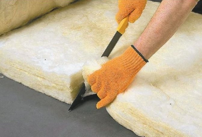 Što je toplije od pjene ili mineralne vune