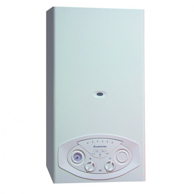 Cazan cu gaz cu dublu circuit Hotpoint-Ariston BS II 15 FF
