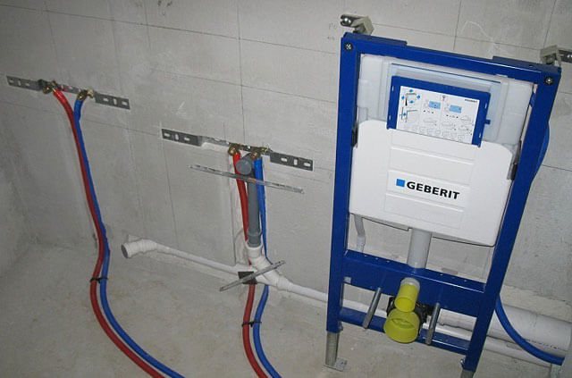 cómo conectar tuberías REHAU
