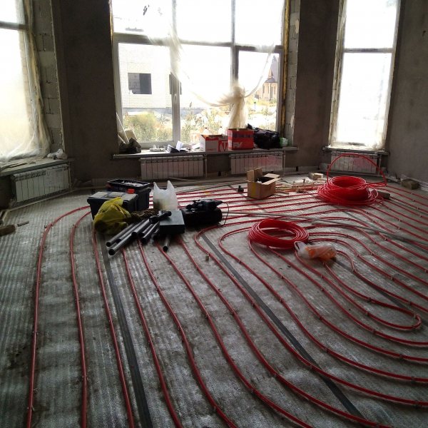 Calculator for calculating the length of the contour of a water-heated floor