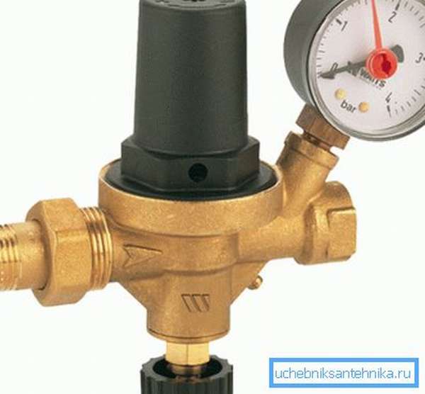 Automatický plniaci ventil vykurovacieho systému Watts umožňuje regulovať objem chladiacej kvapaliny