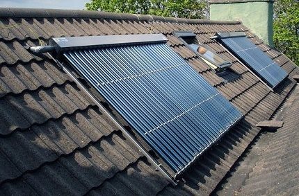 Thiết kế và ưu điểm của bộ thu năng lượng mặt trời chân không
