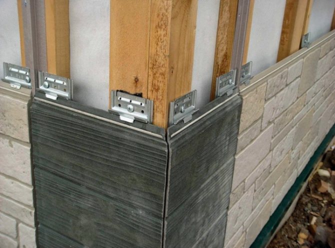 Decorar la esquina de un edificio con una caja