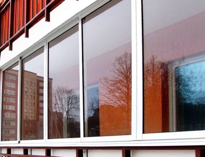 Beglazing met aluminium profiel