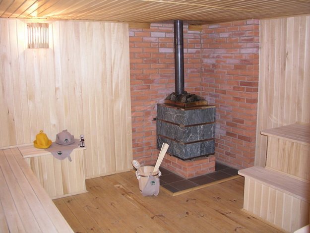 Tamang pag-install ng kalan sa sauna sa isang sahig na gawa sa kahoy 3