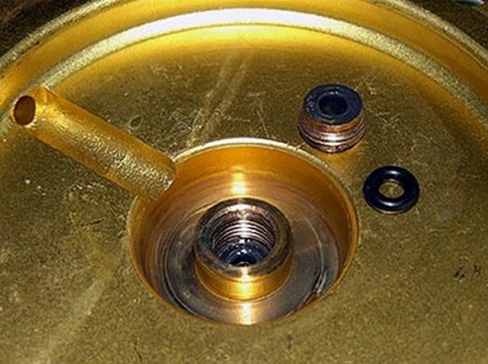 Tapón recortado para destornillador