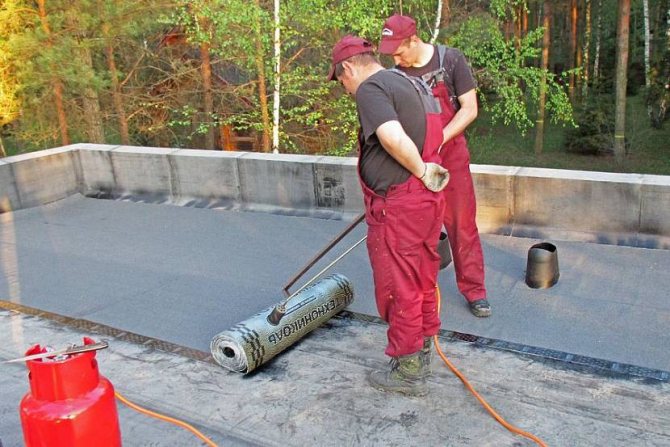 Technológia mäkkých strešných krytín TechnoNIKOL