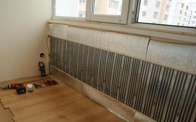 Những bức tường ấm áp trên ban công
