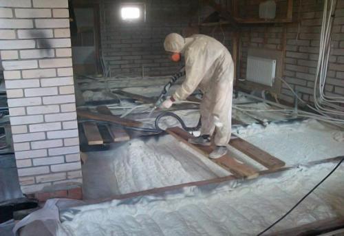 Izolacija poda iznad podruma bez grijanja. Koji se materijal može koristiti za izolaciju poda