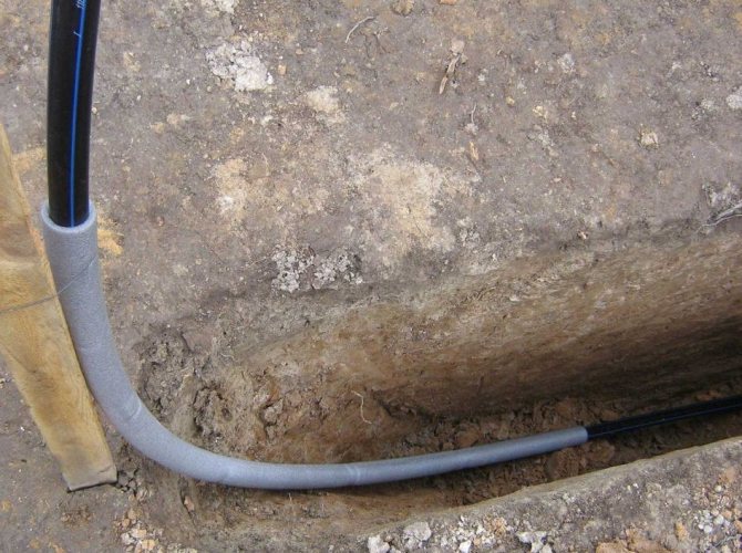 Você pode isolar o cano de água na rua usando uma tampa especial